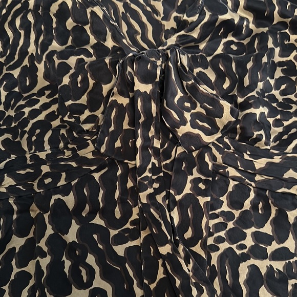 NWOT Tory Burch Silk Leopard Front Tie Blouse - Picture 5 of 6